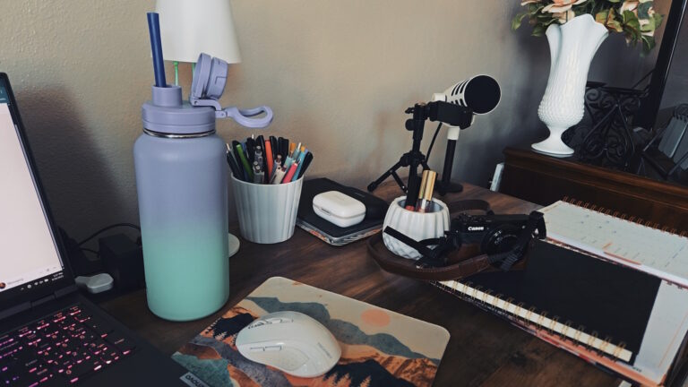 Tiffany Noth Influencer and Social Media Work From Home